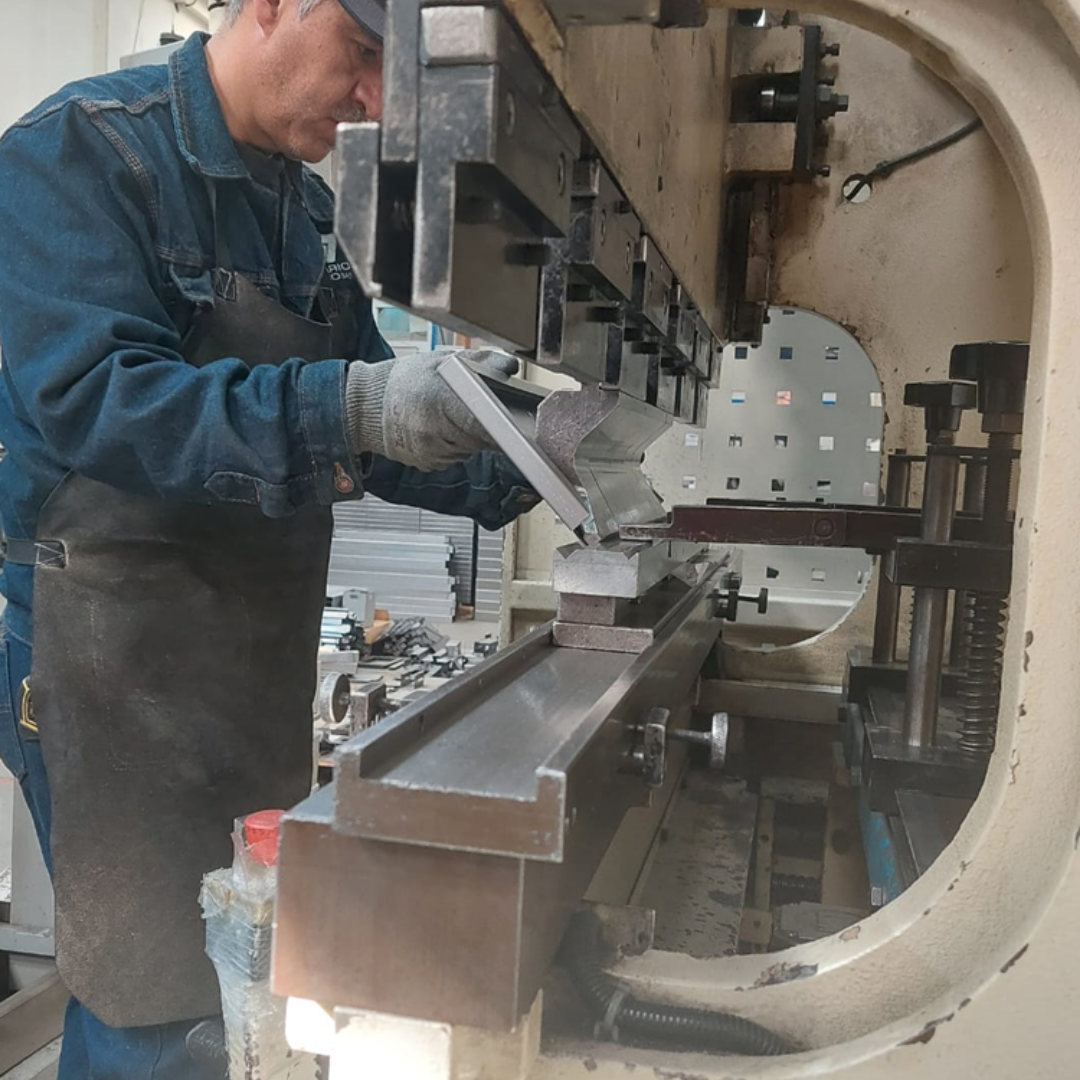 DOBLADO CNC